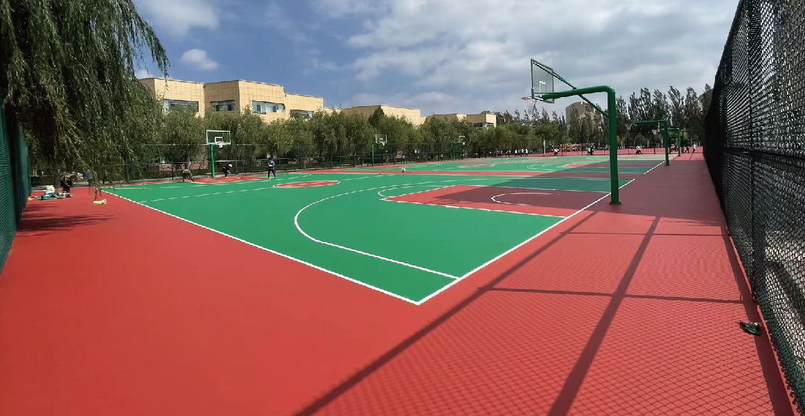 康巴什一小球場